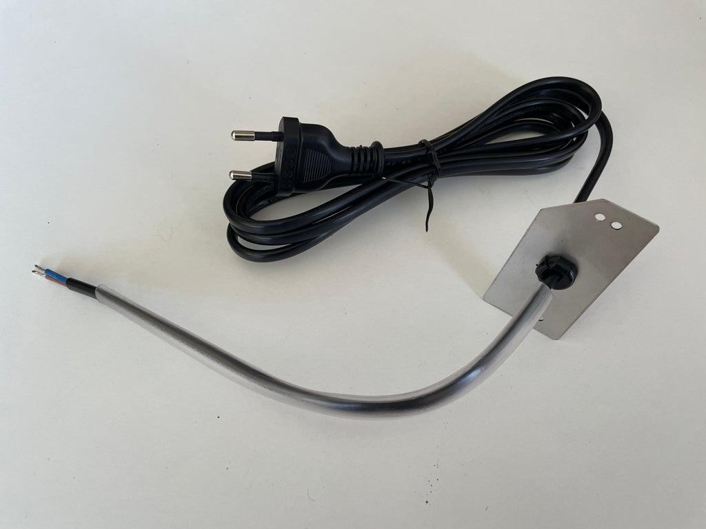 images shows an EU power cable, for a Technics SL1210 turntable